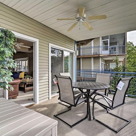 Waterfront Lake Ozark Condo With Deck And Pools Exteriér fotografie