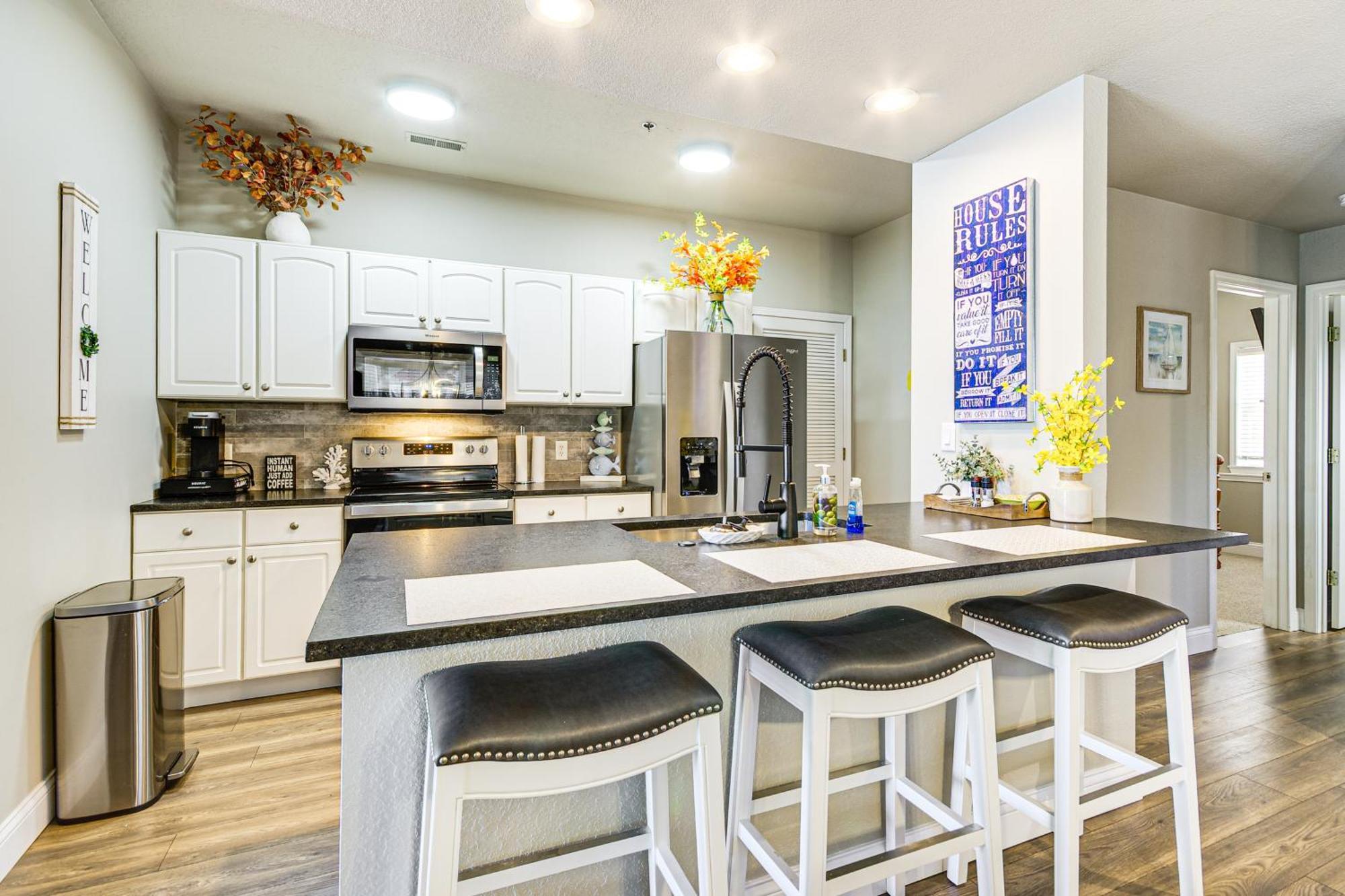 Waterfront Lake Ozark Condo With Deck And Pools Exteriér fotografie