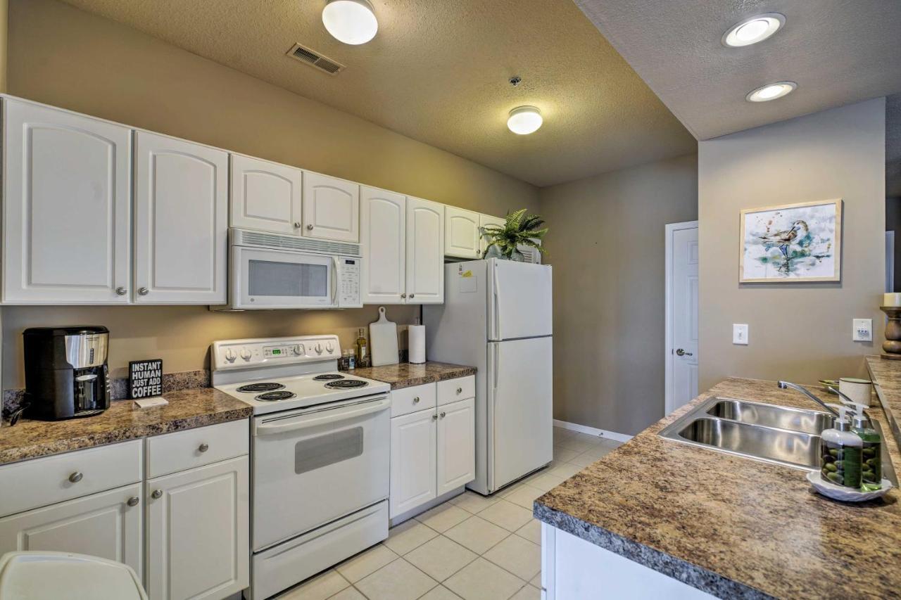 Waterfront Lake Ozark Condo With Deck And Pools Exteriér fotografie